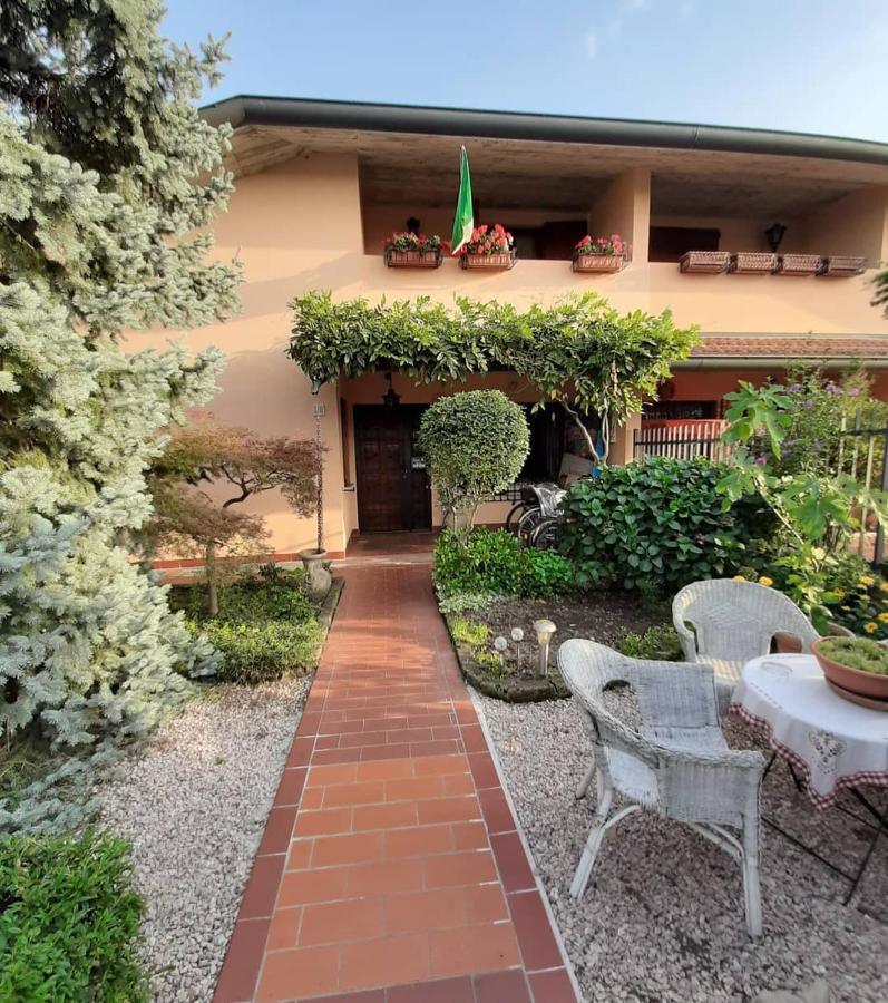 B&B L'Isola Di Casa Brembate Eksteriør bilde
